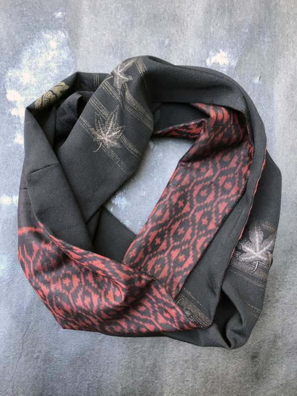 ccarf-silk-kimono-maple leaves-fashion-accessory-scarf-couture-winter-collection-Valerie-Hangel