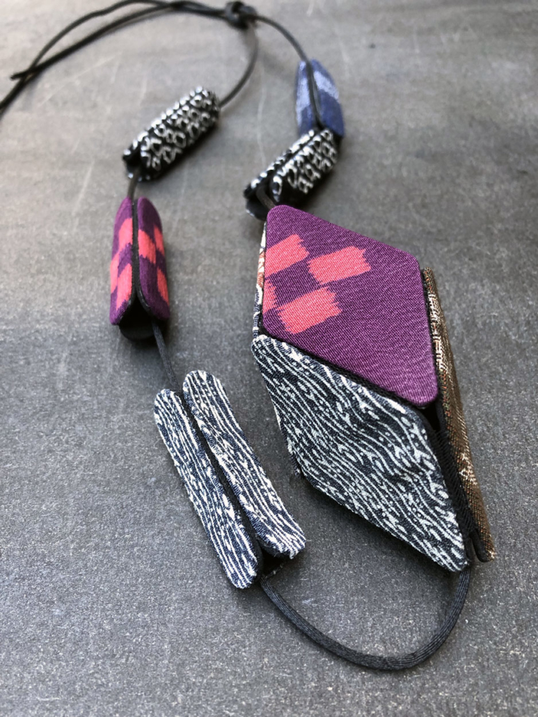 cubic-folding-origami-jewelry-necklace-design-design-valerie-hangel