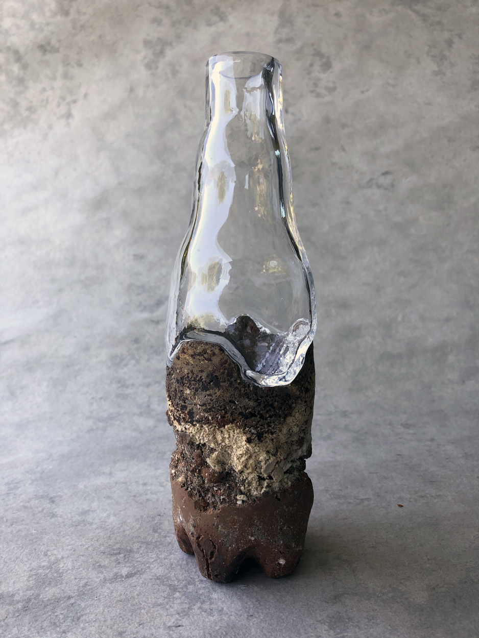 fuwa-ceramique-contemporaine-sculpture-verre-souffle-gres-fossile-ceramiste-Yusuke-Offhause-geneve