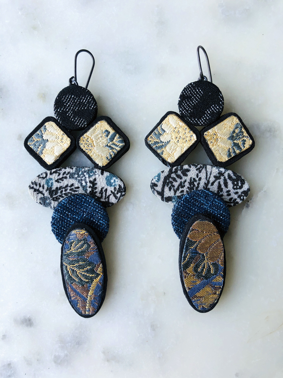 earrings-silk-kimono-antique-japan-textile-jewellery-designer-fashion-accessories-craftsman-hangel-carouge