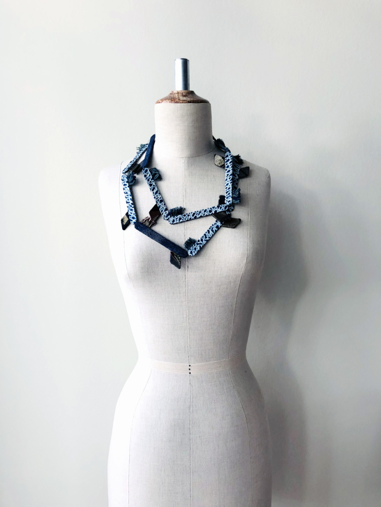 textile-necklace-jewellery-design-contemporary-jewellery-silk-kimono-japan-handmade-gallery-art-geneva
