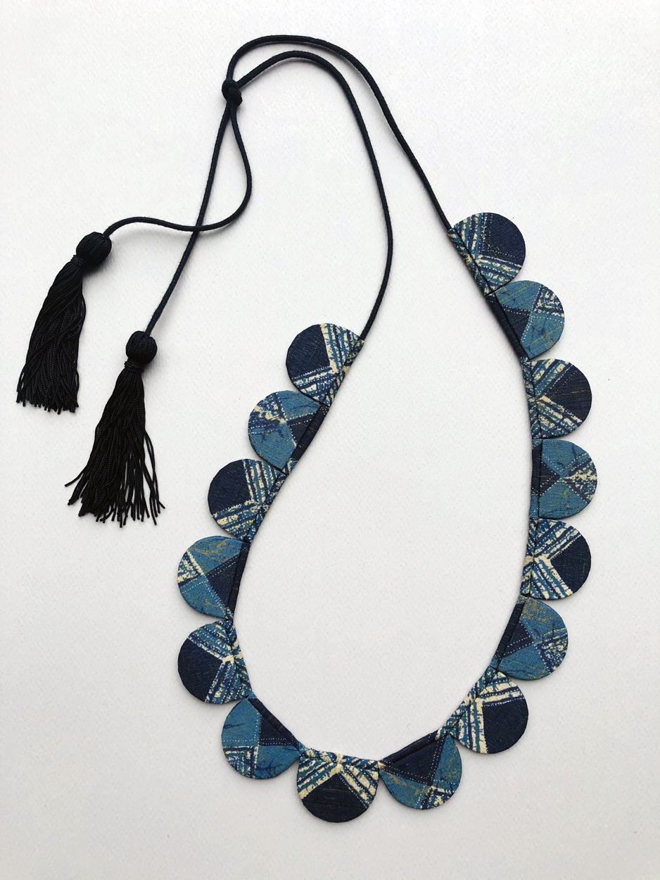 textile-jewellery-necklace-handmade-ethical-local-hangel-carouge