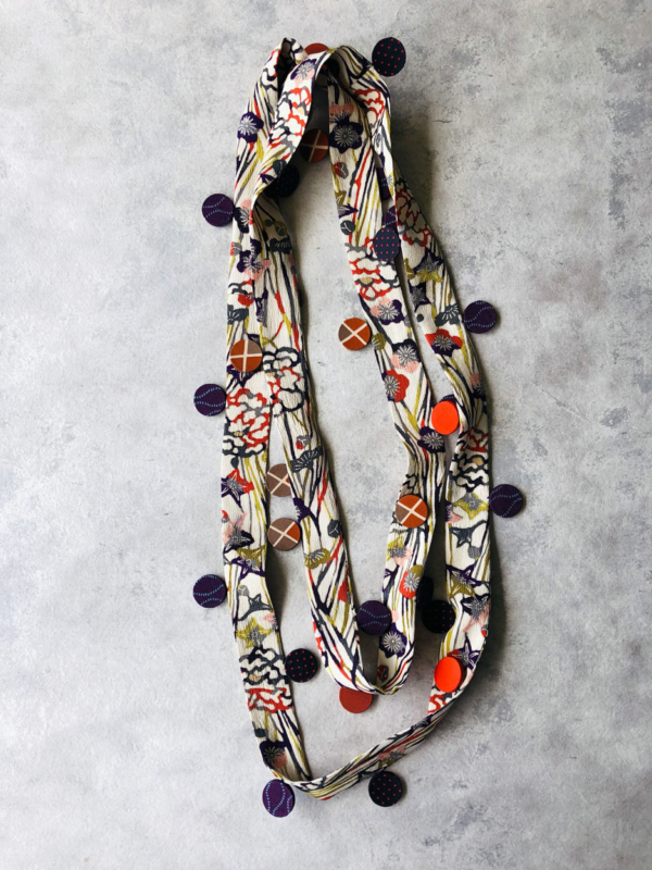 necklace-ribbon-flowers-patterns-silk-kimono-old-contemporary-jewellery-valerie-hangel-geneva