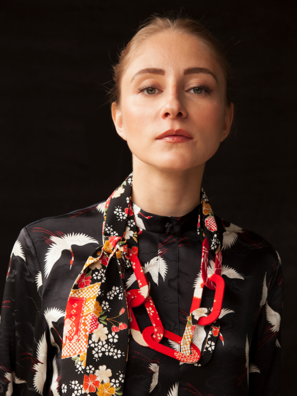collier-soie-kimono-fait-main-bijoux-contemporains-artisanat-art-valerie-hangel-geneve