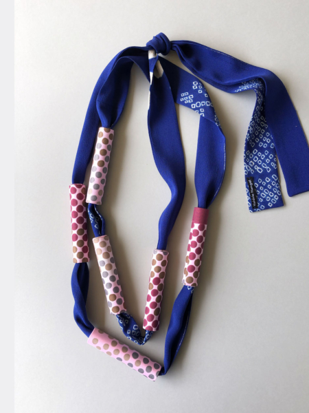 pearls-textile-twill-silk-scarf-christian-dior-handmade-necklace-unique-piece-designer-valerie-hangel-gallery-carouge-geneva