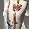 collier-papillon-valerie-hangel-bijoux-textile-piece-unique-soie-kimono-galerie-h-geneve-carouge