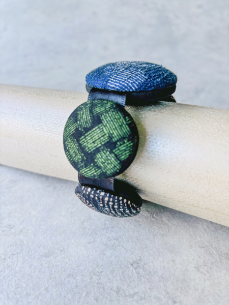 valerie-hangel-creation-bijoux-textile-kimono-ancien-bracelet-collection-hiroko-vente-galerie-h-geneve