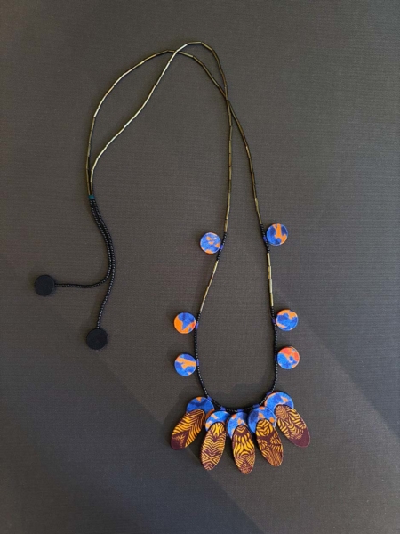 plume-collier-soie-fait-main-piece-unique-bijou-createur-valerie-hangel-geneve
