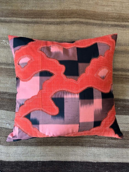 coussin-decoration-patchwork-fait-main-atelier-tapissier-valerie-hangel-carouge-geneve-suisse