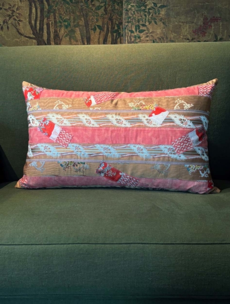 coussin-patchwork-soie-kimono-coton-fortuny-brocart-soie-decoration-interieur-creation-valerie-hangel-carouge-geneve